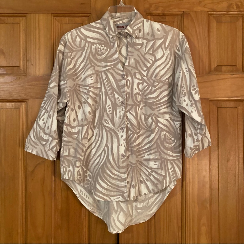 EUC Vintage Turn On 3/4 Sleeve Blouse Size M